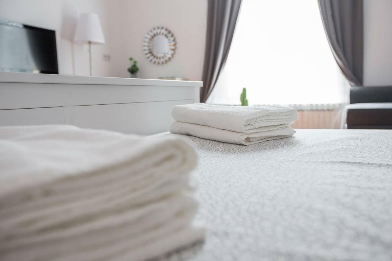 Oberiter Apartments - Center Of Zagreb, Fast Wifi, Ac, Kitchen, Parking エクステリア 写真
