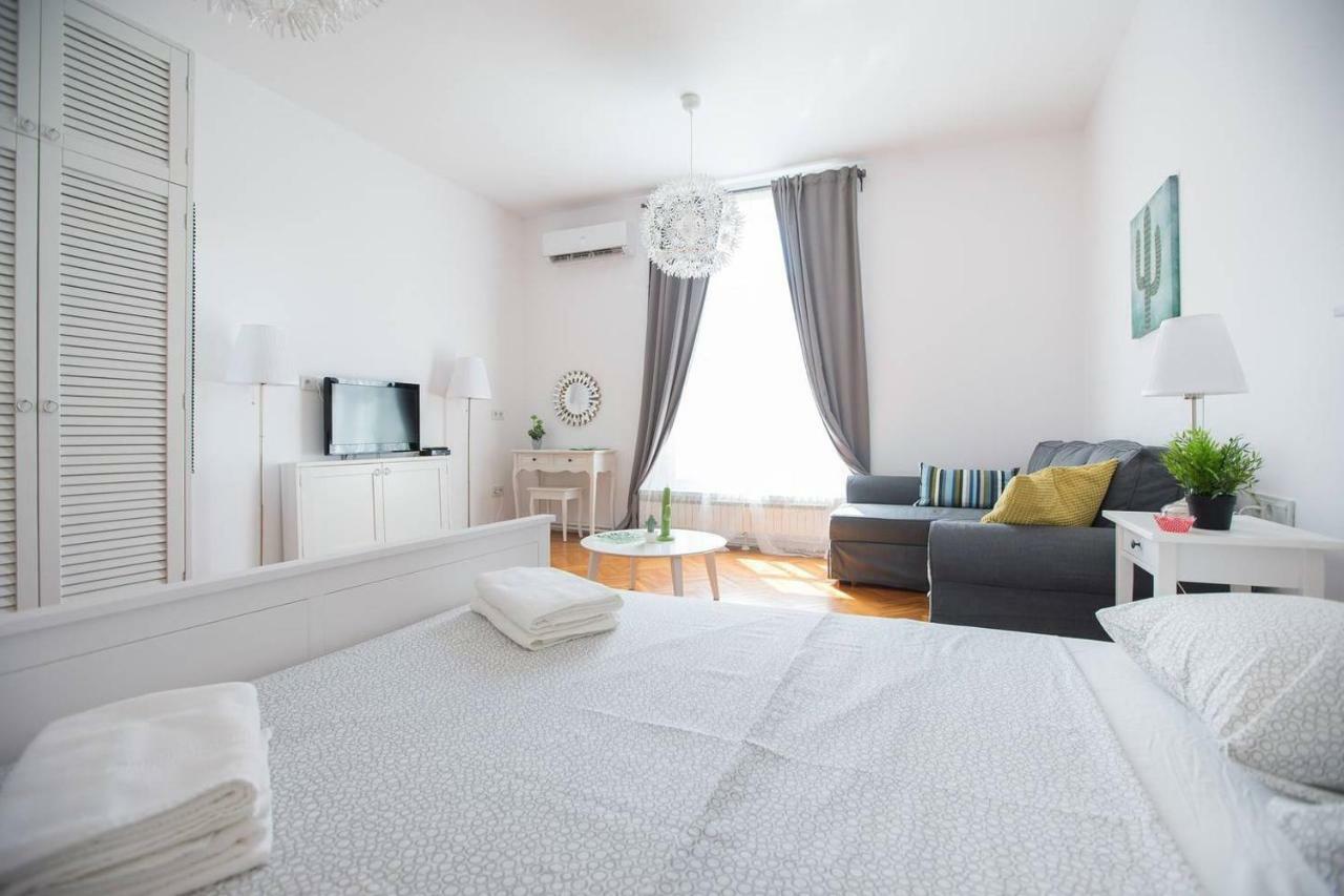 Oberiter Apartments - Center Of Zagreb, Fast Wifi, Ac, Kitchen, Parking エクステリア 写真