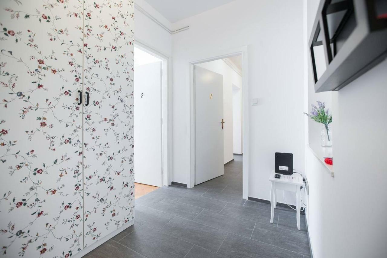 Oberiter Apartments - Center Of Zagreb, Fast Wifi, Ac, Kitchen, Parking エクステリア 写真