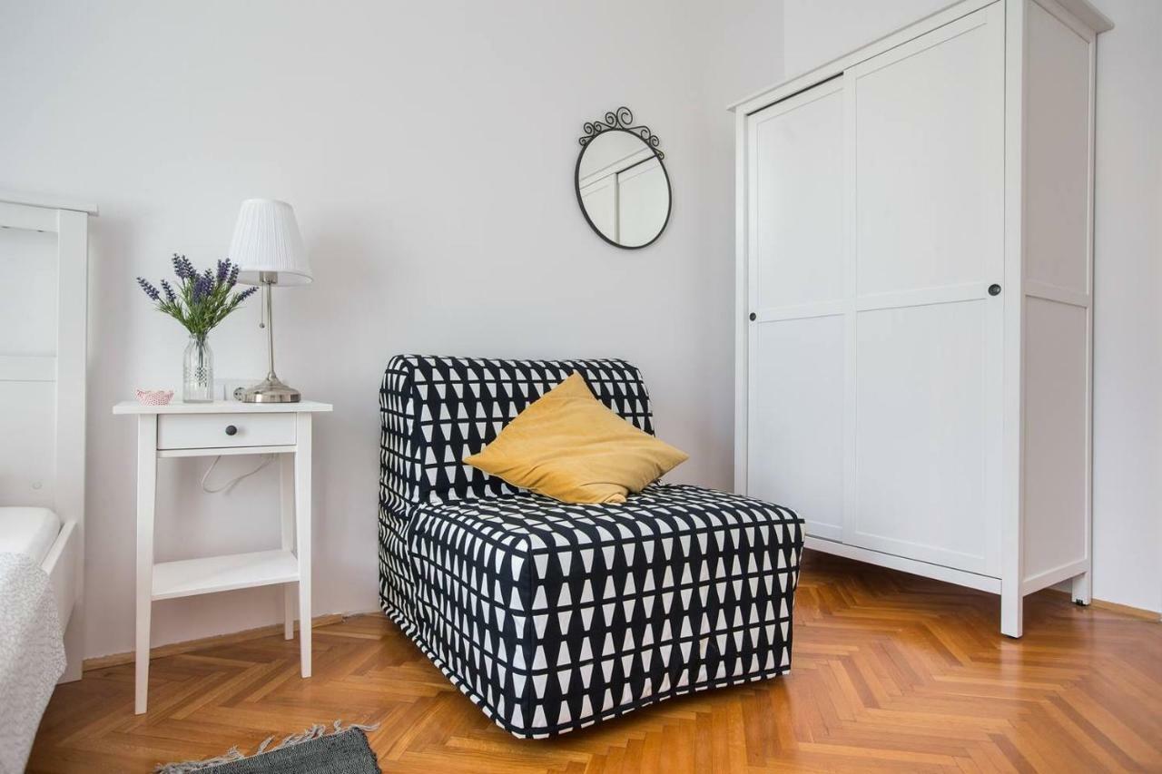 Oberiter Apartments - Center Of Zagreb, Fast Wifi, Ac, Kitchen, Parking エクステリア 写真