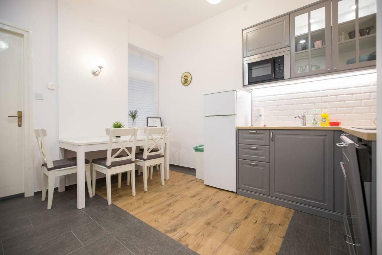 Oberiter Apartments - Center Of Zagreb, Fast Wifi, Ac, Kitchen, Parking エクステリア 写真